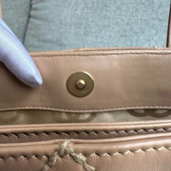 Authentic CHANEL Vintage Vivian/ Wild Stitch Tote Bag - Picture 11 of 14